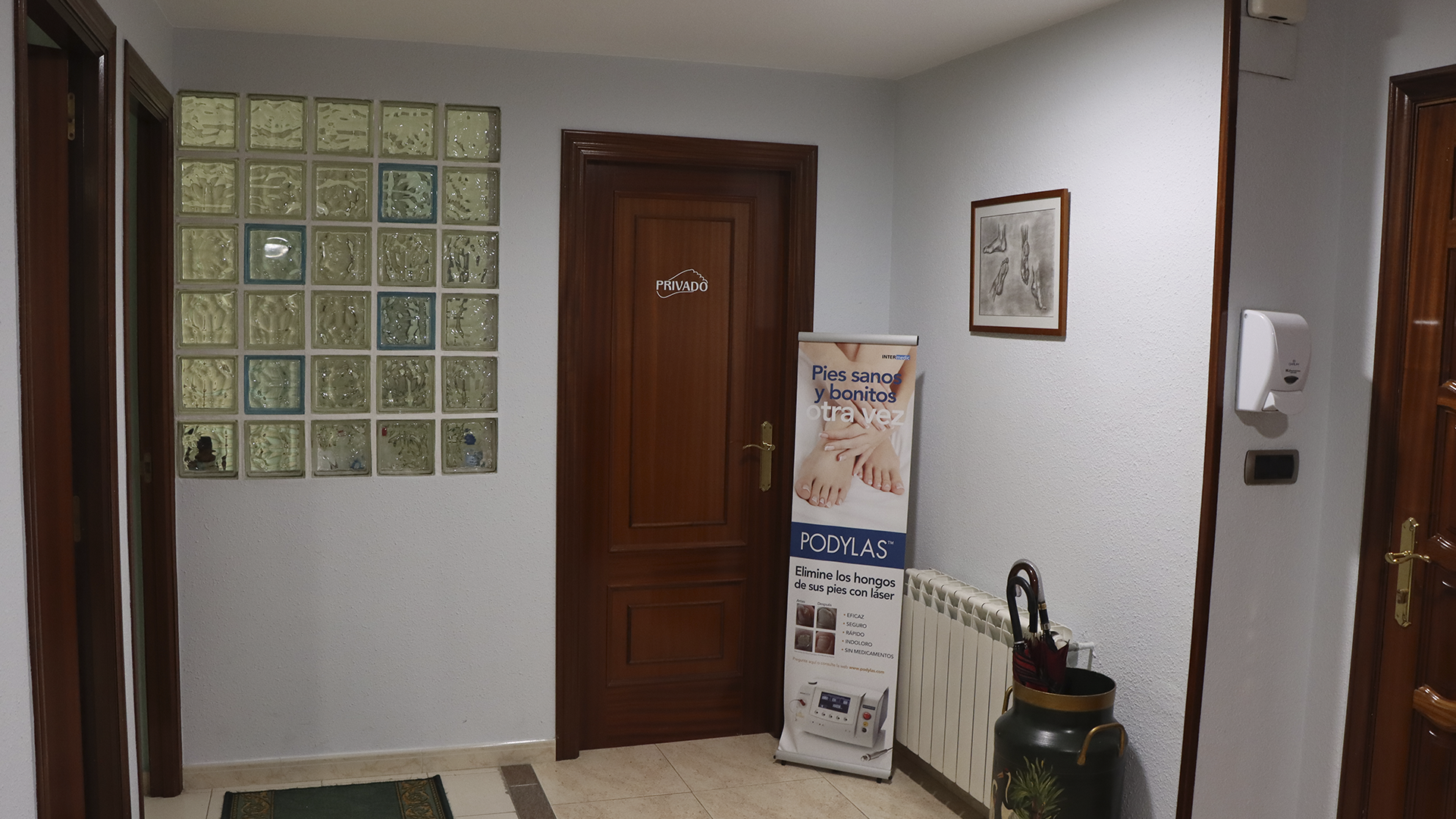 podología_Álvarez_1920x1080_salaestar1